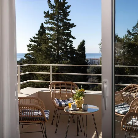 Sea View Azure Apartment